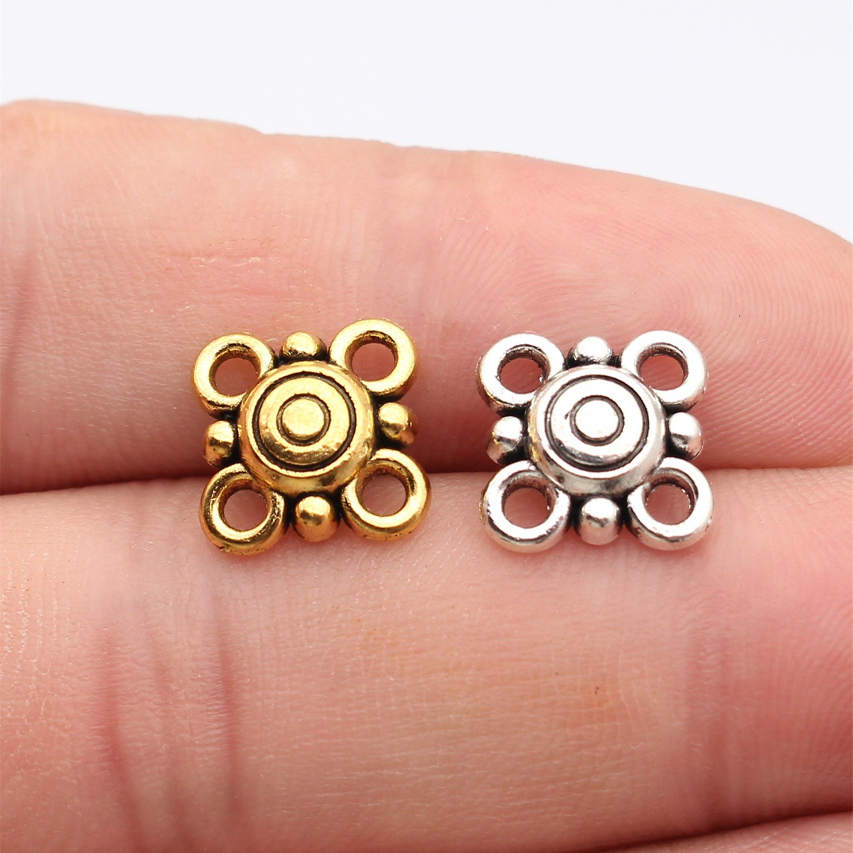 Vintage Collectibles For Sale - WYSIWYG 20pcs 15x15mm Antique Silver Color