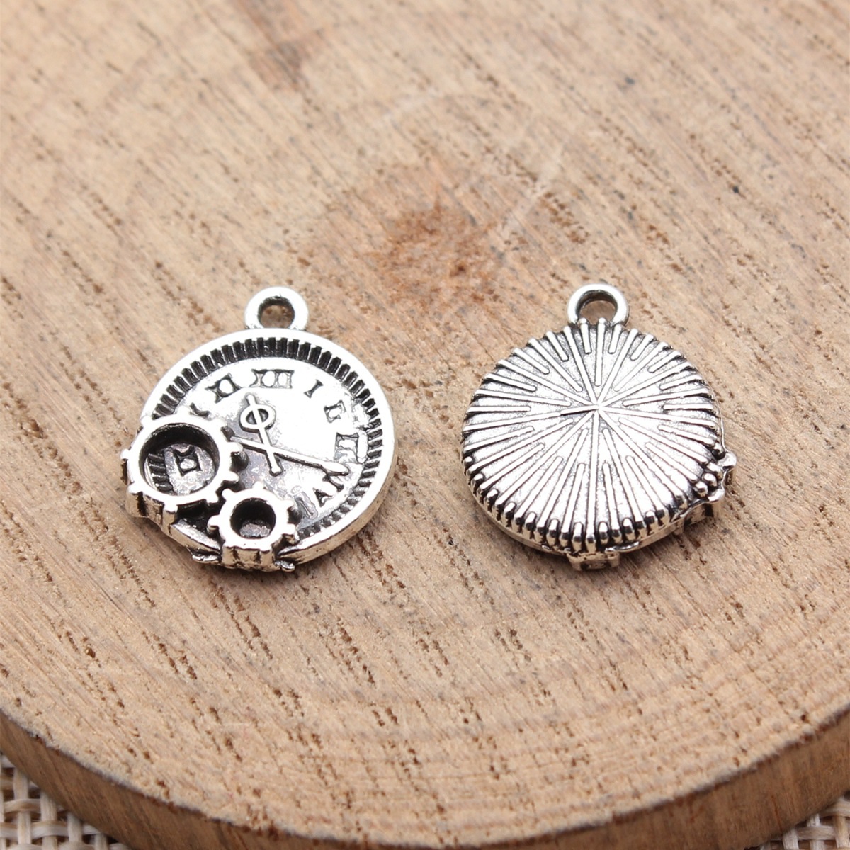 WYSIWYG 10pcs 16x14mm 2 Colors - đánh giá và giá Vintage Collectibles For Sale